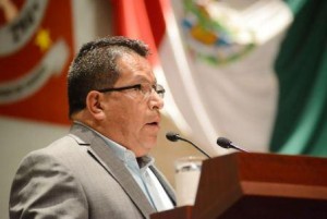 Alejandro Martínez pide incentivar economía de mercados oaxaqueños
