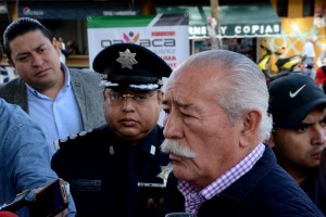 MUNICIPIO DE OAXACA DE JUAREZ CONTINUA CON EL PROGRAMA DE REABILITACION DE CAMELLONES (1)
