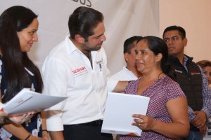 Alfabetización y capacitación para detonar grandeza de Oaxaca- Bolaños Cacho Cué (2)