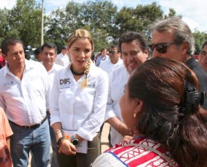 Las familias de San Juan Mazatlán, ¡No están solas!, tienen todo nuestro apoyo_ IMM (3)