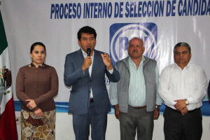 16 enero- Registra Juan Iván precandidatura por Miahuatlán-2