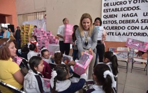 DIF Oaxaca convive con niñas y niños de Ejutla de Crespo (2)