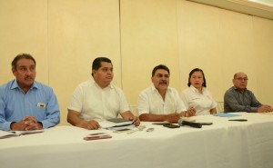 TRABAJADORES DEL COBAO INICIAN PARO LUEGO DE QUE LOS GOBIERNOS NO PAGARAN A LOS TERCEROS INSTITUCIONALES Y NO INSTITUCIONALES (4)