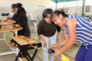 Impulsan Pemex y Sedesoh cursos de plomería para mujeres a fin de empoderarlas (1)
