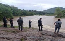 Activa CEPCO brigadas de emergencia en San José Ayuquila para localizar a personas que fueron arrastradas por el río