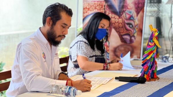 Unen esfuerzos IOA y la Cortv para impulsar el trabajo artesanal de creadores populares de Oaxaca