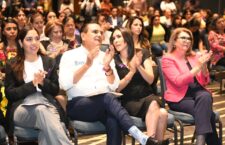 Silvano Aureoles, primer aspirante en presentar Agenda de Igualdad a favor de las mujeres
