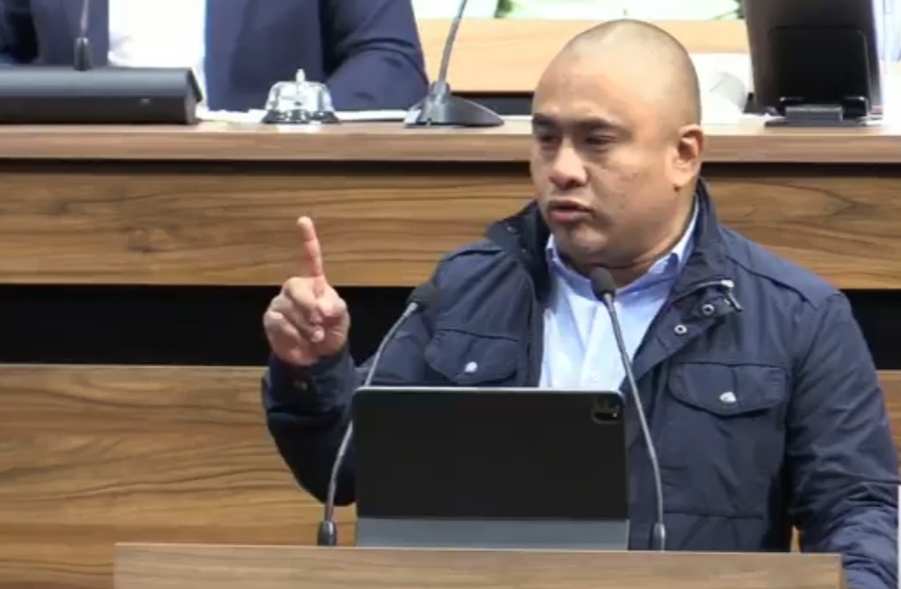 Screenshot_20251028-191430_Video trimmer